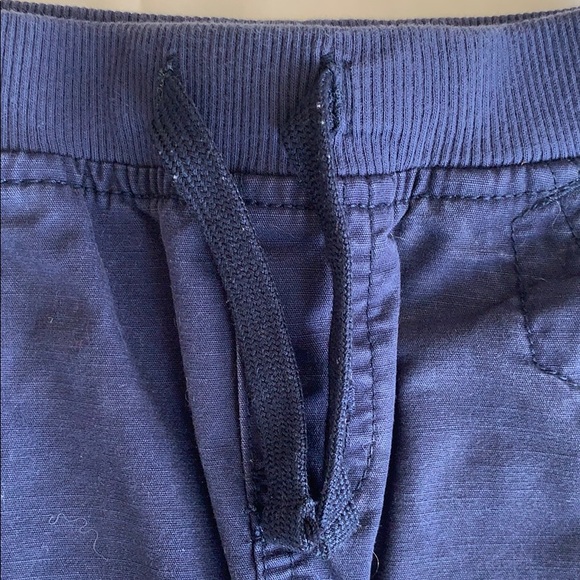 Boys Oshkosh pants 9M blue - Picture 3 of 5